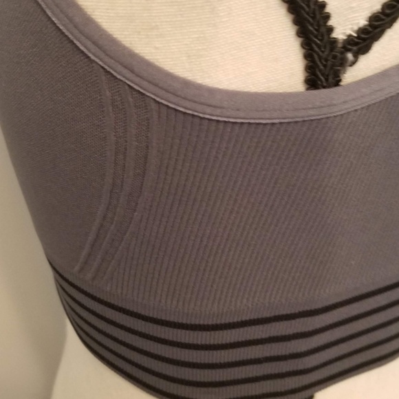 ❤SALE Zella Sports Bra Size Small Gray Yoga - Picture 8 of 8